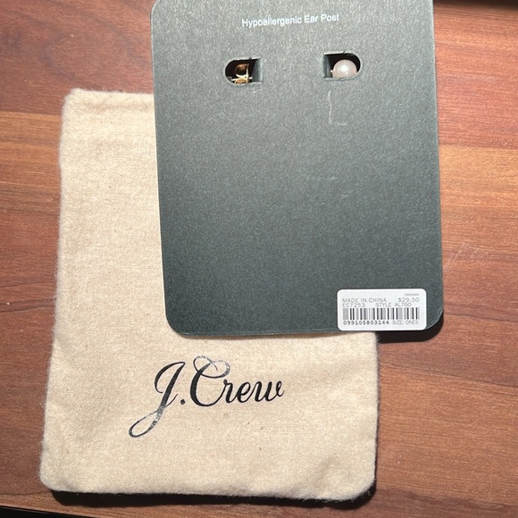 NEW!  J Crew Pearl Hoop Earrings - Picture 2 of 2